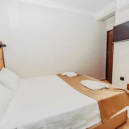 Hotell The Lume Boutique & Restaurant & *
