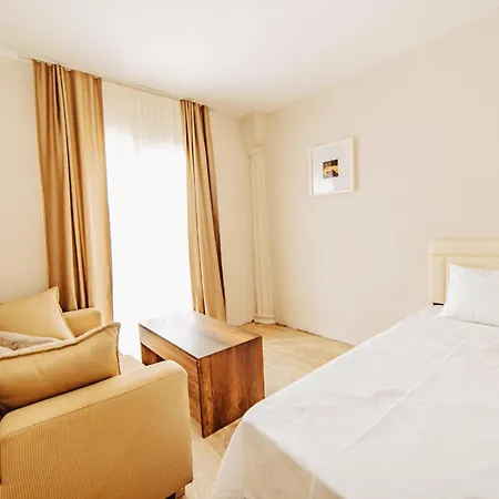 Hotel The Lume Boutique & Restaurant &